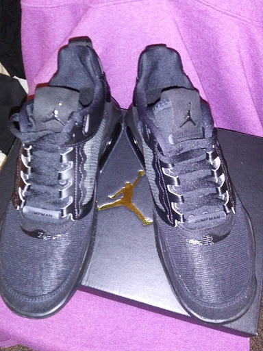 Shoe Store «Hibbett Sports», reviews and photos, 1303 US-127 Suite 107, Frankfort, KY 40601, USA