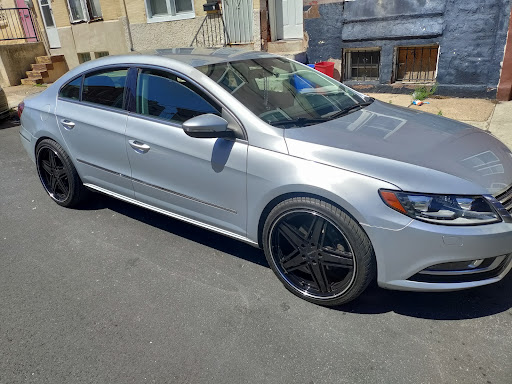 Used Car Dealer «Desimone Auto Group Center City», reviews and photos, 518 N 2nd St, Philadelphia, PA 19123, USA