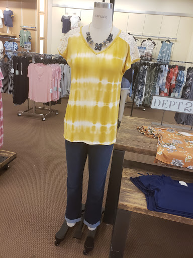 Department Store «Bealls Store», reviews and photos, 860 Commerce Center Dr, Jacksonville, FL 32225, USA