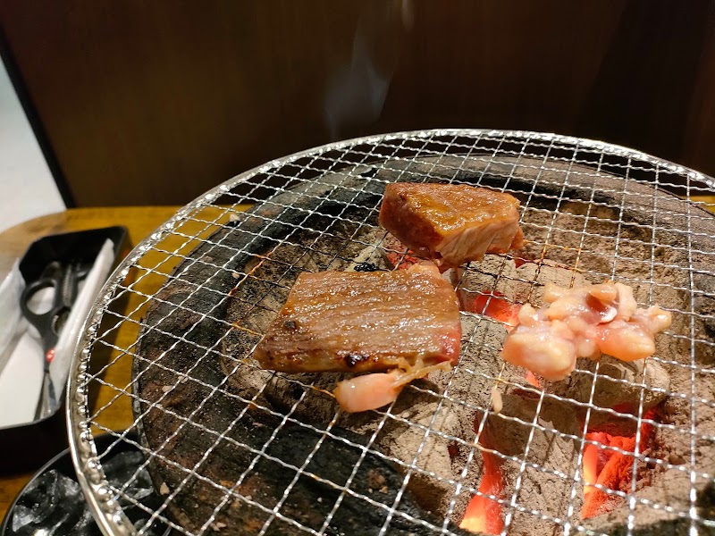 七輪焼肉 安安 アリオ川口店