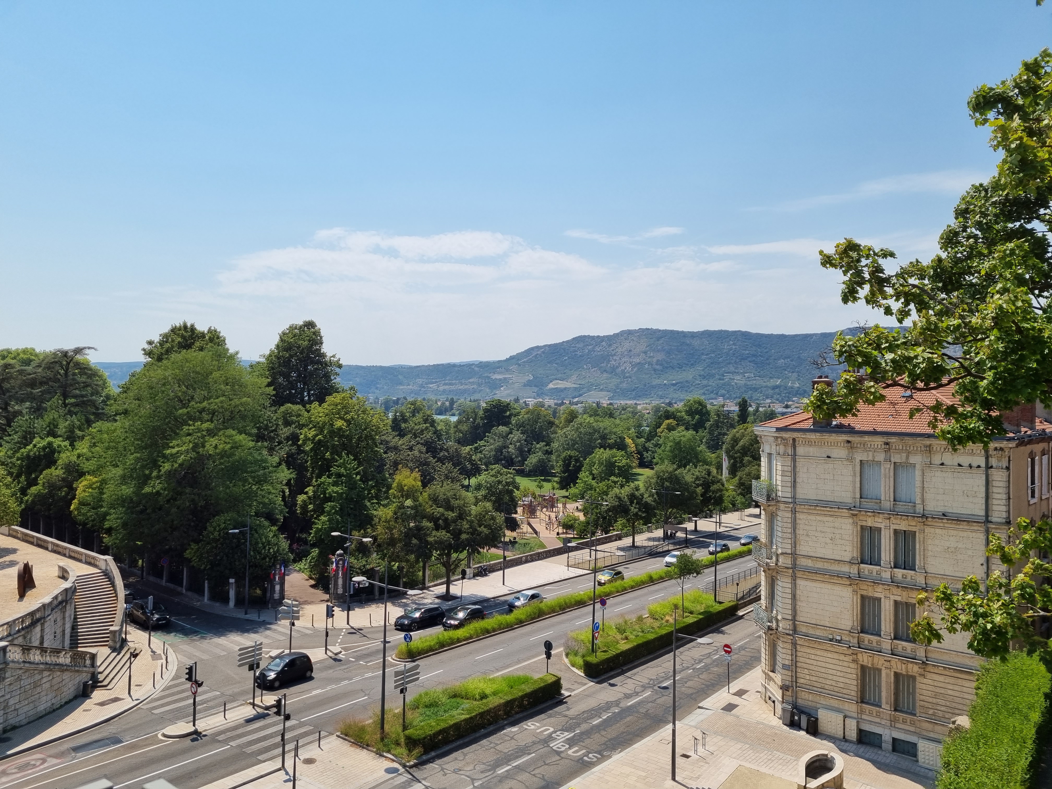 Photo n° 16 de l'avis de LD.R fait le 11/05/2019 à 12:31