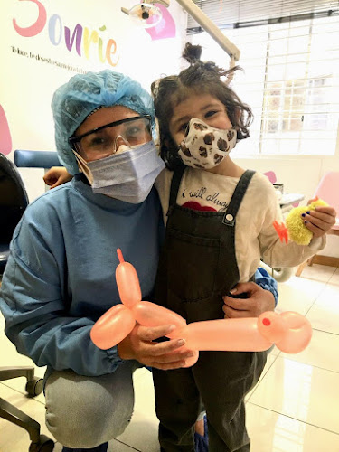 Dra Ana María Cabezas - Dentista