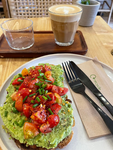 Gecko Coffeehouse - Coffee shop