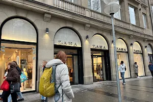 Zara image