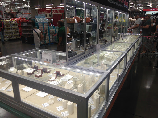Warehouse store «Costco Wholesale», reviews and photos, 1130 Broadway, Chula Vista, CA 91911, USA