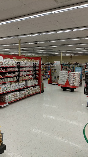 Pet Supply Store «Petco Animal Supplies», reviews and photos, 5239 Harvey St, Norton Shores, MI 49444, USA