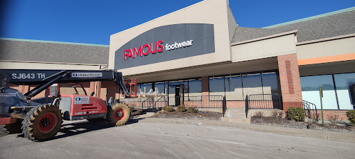 Famous Footwear, 12577 Olive Blvd, Creve Coeur, MO 63141, USA, 