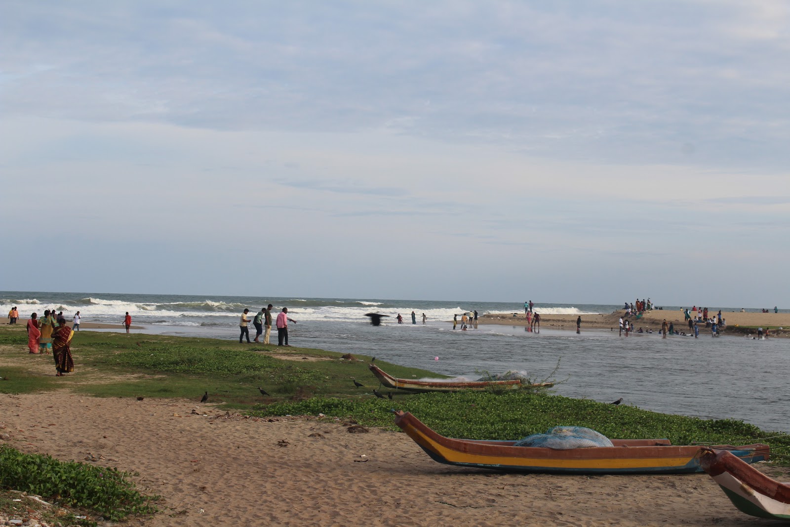 Photo de Kalpakkam Beach avec un niveau de propreté de partiellement propre