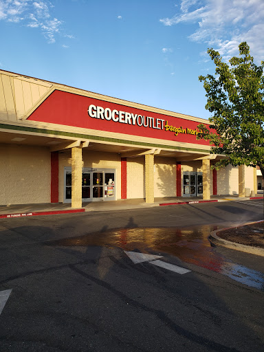Grocery Store «Grocery Outlet Bargain Market», reviews and photos, 2801 Zinfandel Dr, Rancho Cordova, CA 95670, USA