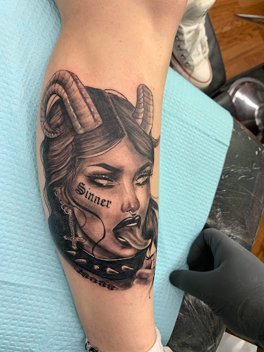 Explore possum tattoo ideas, creative tattoo ideas in Shelbyville, available at Stage Left Tattoo and Piercing