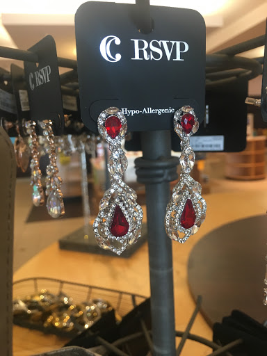 Fashion Accessories Store «Charming Charlie», reviews and photos, 14225 95th Ave #418, Orland Park, IL 60462, USA