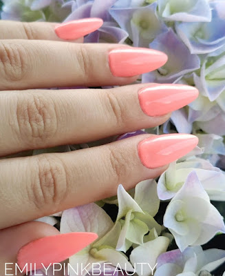 Emilypinkbeauty à Bléré