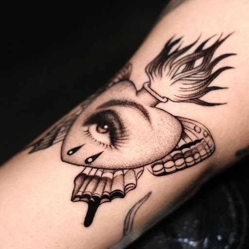 Explore 2pac tattoos ideas, creative tattoo ideas in Saint Petersburg, available at Buku Tattoo Studio