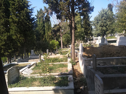Sütlüce Mezarlığı
