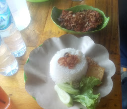 Pecel Lele Ni Yee photo