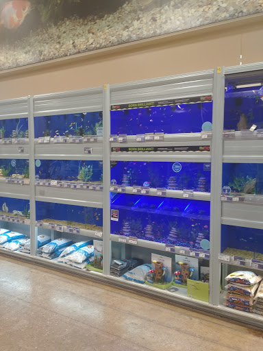 Pet Supply Store «PetSmart», reviews and photos, 5154 Nicholson Ln, Kensington, MD 20895, USA