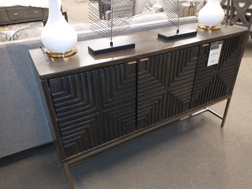 Furniture Store «Ashley HomeStore», reviews and photos, 905 Perimeter Dr, Schaumburg, IL 60173, USA