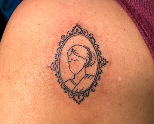 Tattoo Shop «Bold Stroke Tattoo Studios», reviews and photos, 831 W Jefferson Blvd, Dallas, TX 75208, USA