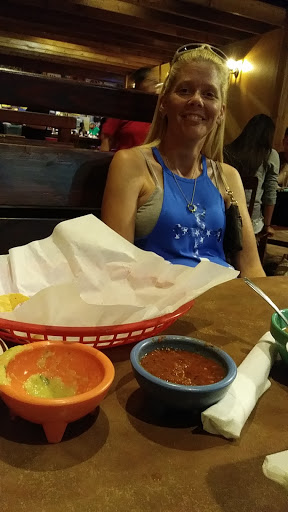 Mexican Restaurant «Los Cucos Mexican Restaurant», reviews and photos, 1310 E Common St, New Braunfels, TX 78130, USA