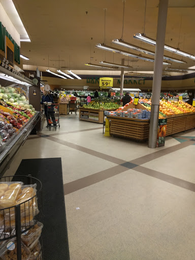 Grocery Store «Hannaford Supermarket», reviews and photos, 225 High St, Ellsworth, ME 04605, USA