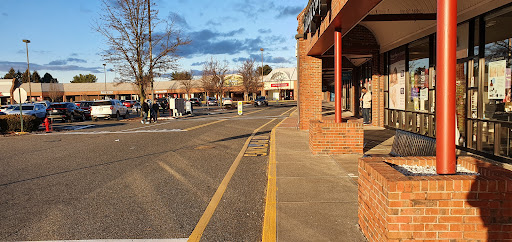 Shopping Mall «Riverdale Shops», reviews and photos, 935 Riverdale St, West Springfield, MA 01089, USA