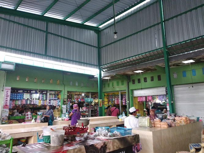Pasar Kampung Asembagus
