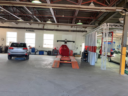 Auto Body Shop «Quality Body Shop», reviews and photos, 878 W Bowery St, Akron, OH 44307, USA