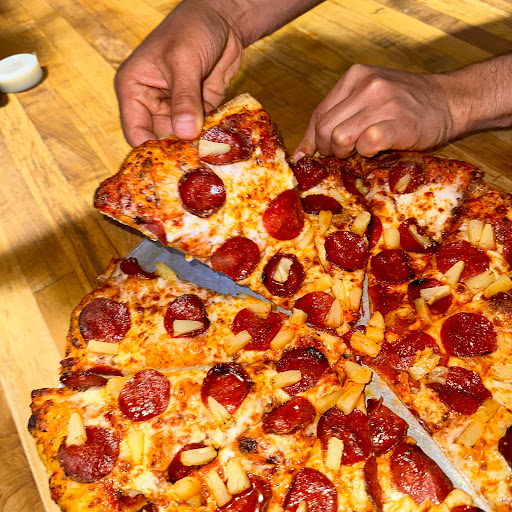 La Quinta Pizza image