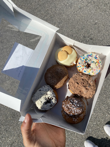 Donut Shop «Peace Love & Little Donuts», reviews and photos, 3106 Tamiami Trail N, Naples, FL 34103, USA