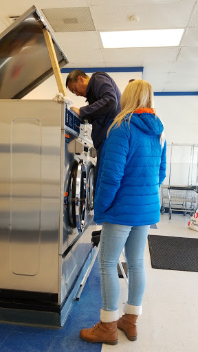 Laundromat «Vacaville Wash and Dry», reviews and photos, 133 Peabody Rd, Vacaville, CA 95687, USA