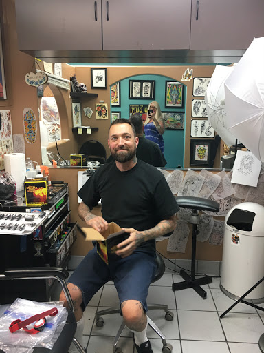 Tattoo Shop «Think Ink Tattoos», reviews and photos, 21626 Ventura Blvd, Woodland Hills, CA 91364, USA