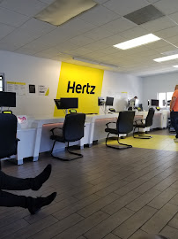 Hertz Car Rental - Los Angeles Beverlyla Brea Hle - Photo 2 - Car repair in Los Angeles, CA, Los Angeles