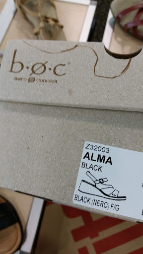 Shoe Store «DSW Designer Shoe Warehouse», reviews and photos, 375 E Altamonte Dr, Altamonte Springs, FL 32701, USA