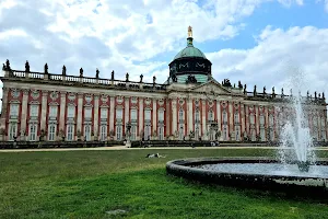 New Palace image