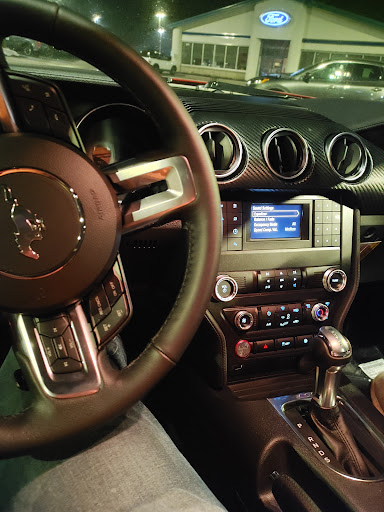 Car Dealer «Genesee Valley Chrysler Dodge Jeep», reviews and photos, 1695 Interstate Dr, Avon, NY 14414, USA