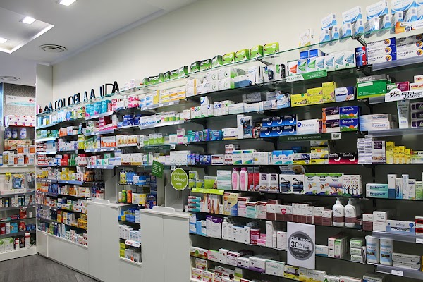 Farmacia Edificio Europa