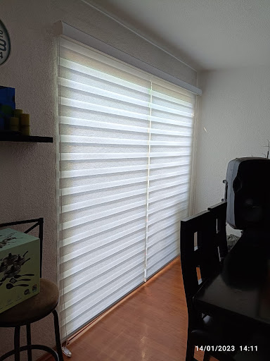 Dekorativa Persianas & Cortinas