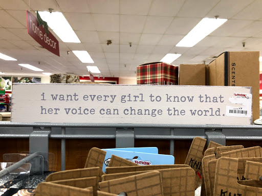 Shopping Mall «Tuskatella Shopping Center», reviews and photos, 1344 N Tustin St, Orange, CA 92867, USA