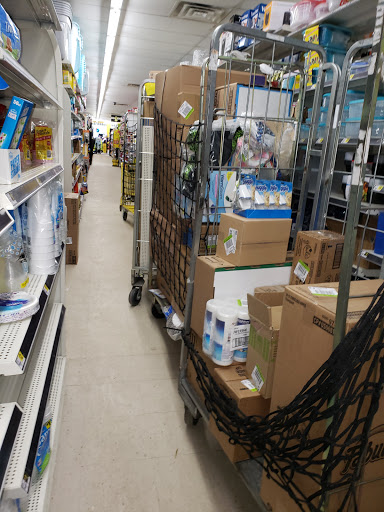 Discount Store «Dollar General», reviews and photos, 413 E Main St, Lowell, MI 49331, USA