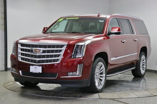 Cadillac Dealer «Motor Werks Cadillac of Barrington», reviews and photos, 206 N Cook St, Barrington, IL 60010, USA