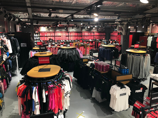 Puma - Sporting goods store