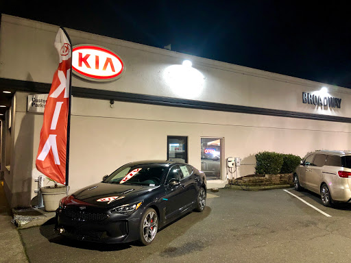 Kia Dealer «Kia of Portland», reviews and photos, 307 NE Broadway St, Portland, OR 97232, USA