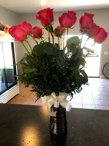 Florist «Roses Just Because/Hub Florist Of Lutz», reviews and photos, 18721 N Dale Mabry Hwy, Lutz, FL 33548, USA