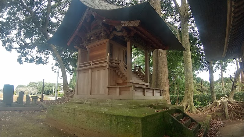 窪谷神社