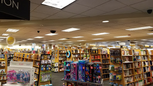 Book Store «Books-A-Million», reviews and photos, 6751 Strip Ave NW, North Canton, OH 44720, USA