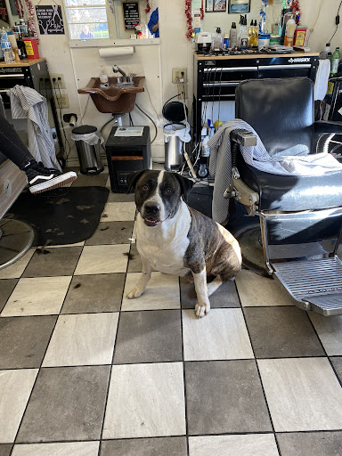 Barber Shop «De Hart Barber Shop», reviews and photos, 3253 Holt Rd, Indianapolis, IN 46221, USA