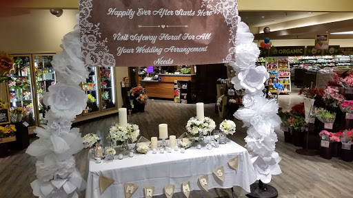 Grocery Store «Safeway», reviews and photos, 2090 Harbison Dr, Vacaville, CA 95687, USA