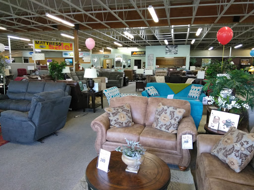 Furniture Store «JR Furniture Tigard», reviews and photos, 14255 SW Pacific Hwy, Tigard, OR 97224, USA