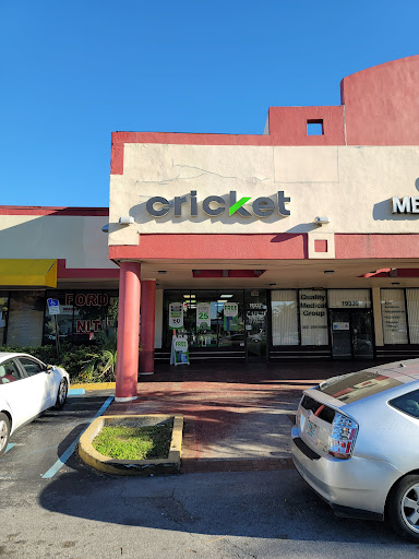 Cell Phone Store «Cricket Wireless Authorized Retailer», reviews and photos, 19337 S Dixie Hwy, Cutler Bay, FL 33157, USA