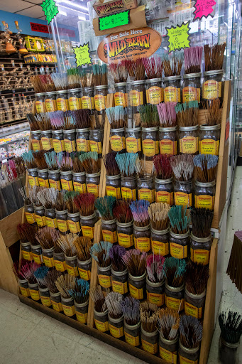 Tobacco Shop «Sky High Smoke Shop», reviews and photos, 33 W Southern Ave, Tempe, AZ 85282, USA